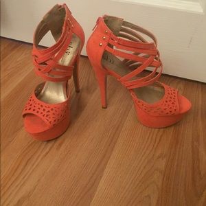 SHI by Journeys Salmon Platform Heels